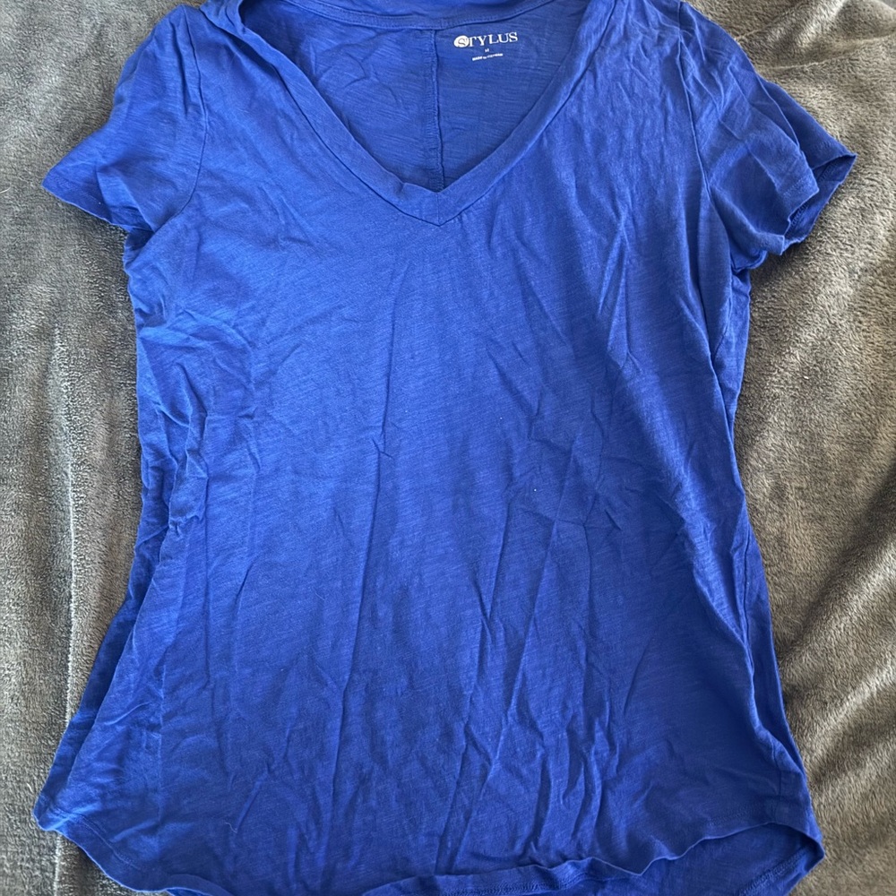 STYLUS Women's Vibrant Blue V-Neck Tee